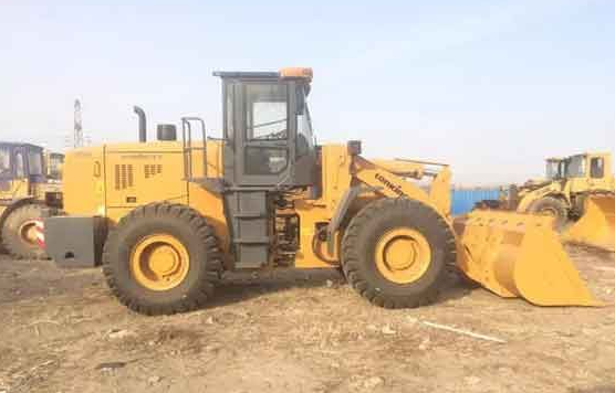 高温高湿环境下,工程机械保养怎样做?