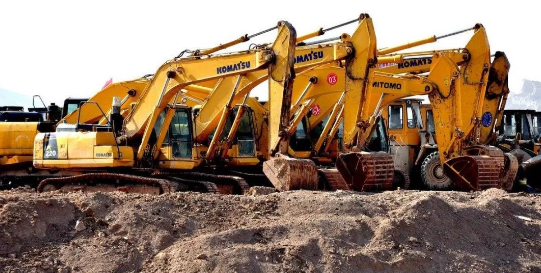 工程机械行业:半年报业绩超预期 高景气有望持续