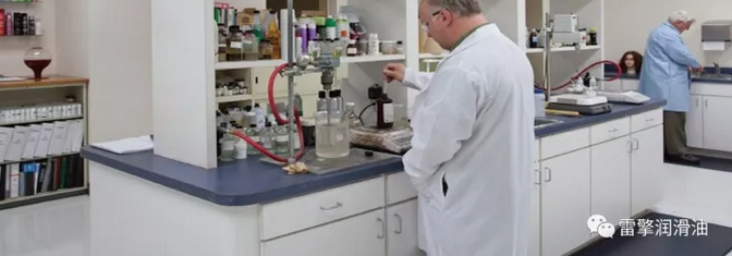 润滑油闪点是什么?润滑油闪点降低是什么原因